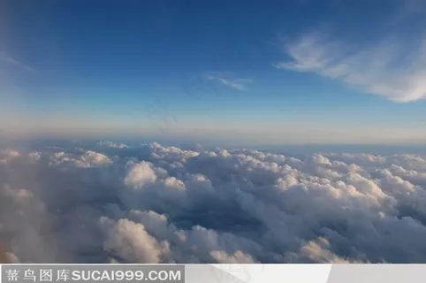晨曦云层上空天空云朵蓝天白云的素材 晨曦云层上空天空云朵蓝天白云的素材
