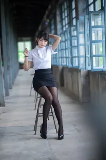 制服人体丝袜美女图片 制服人体丝袜美女图片