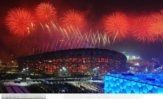 奥运会开幕式-鸟巢上空红色的烟花