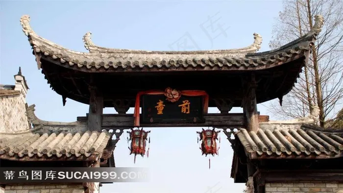 牌楼上的灯隆