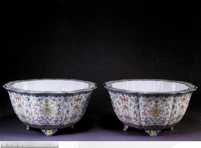 中华传统-彩色花纹的碗