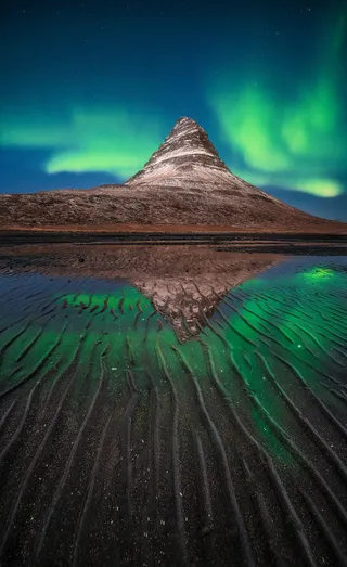 绿色极光壁纸图片