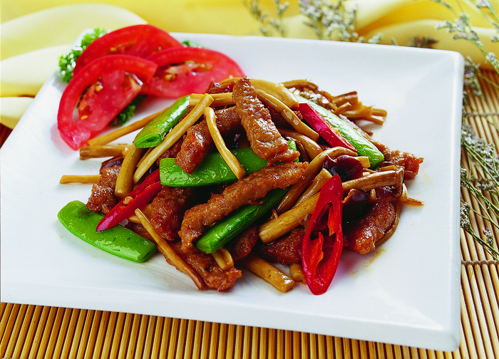 茶树菇炒牛柳 28元