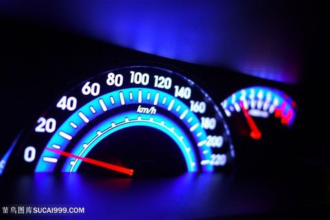 炫酷汽车仪表盘高清图片