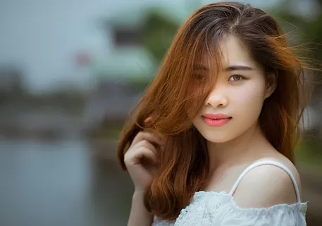 中长发发型女生头像图片 中长发发型女生头像图片