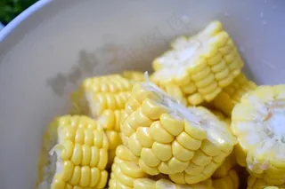 黄色玉米节图片