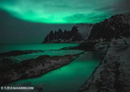 绿色唯美北极天空风景图片