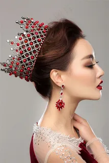 时尚女王侧脸美女图片美容图片素材