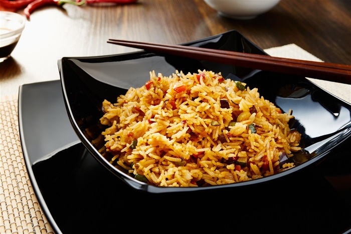 黄色美味炒饭