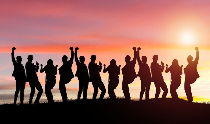 开心努力的剪影人士PSD素材