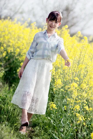 清新唯美可爱的女孩摄影图片