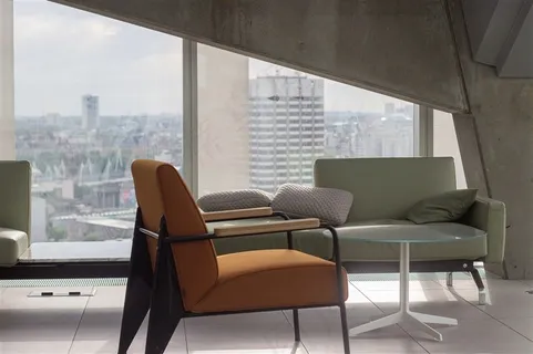 简约大气的办公室图片