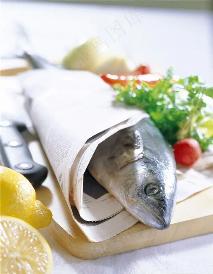烹饪前的生鱼