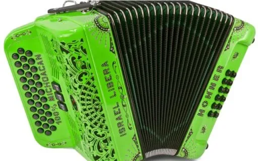 绿色手风琴 PNG免抠(641x401)