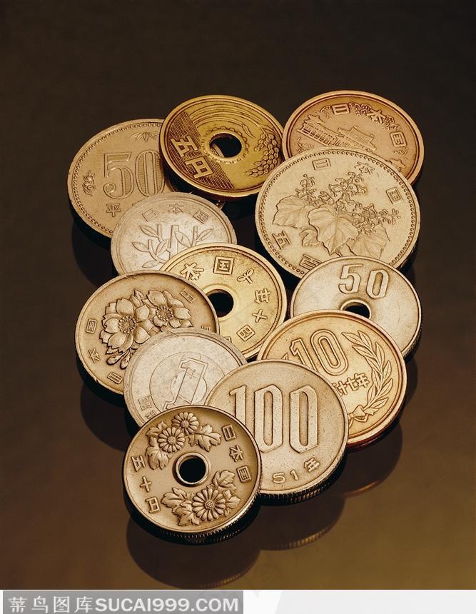 不同年代的硬币