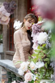 赏花的养眼清纯美女刘奕宁图片 赏花的养眼清纯美女刘奕宁图片