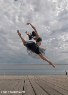 2K高清现代舞美女图片