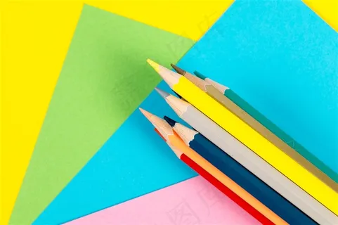 彩色铅笔撞色拍摄
