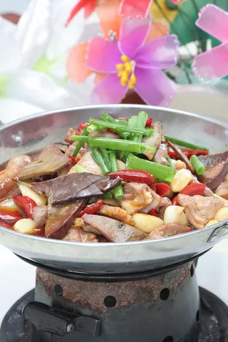 旋转 干锅牛杂 (3)