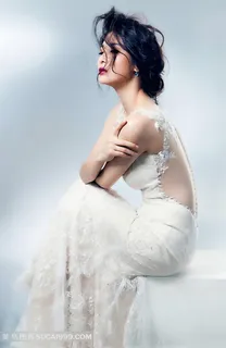 露肩性感美女高清封面大图 露肩性感美女高清封面大图
