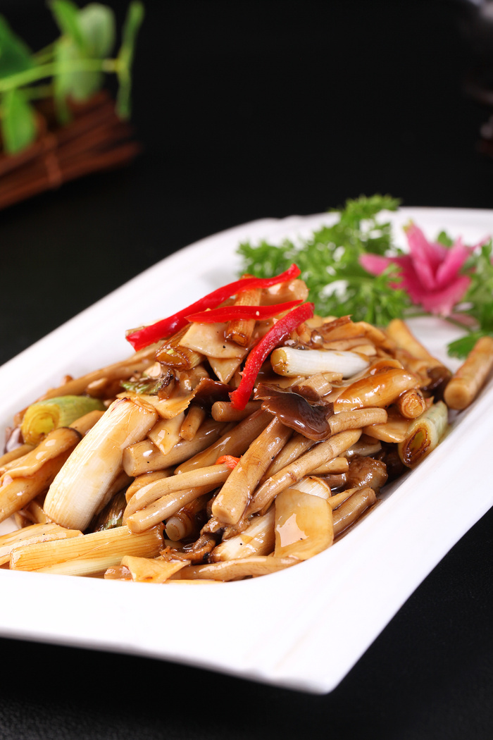 大葱烧三菌 (1)