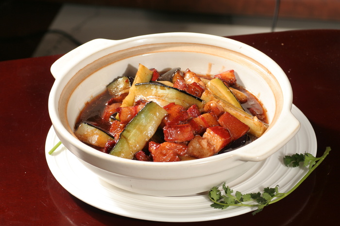 煲仔茄子肉28元