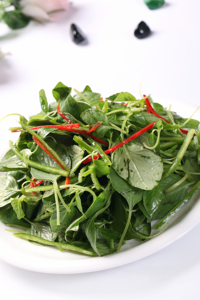 椒丝拌荆芥