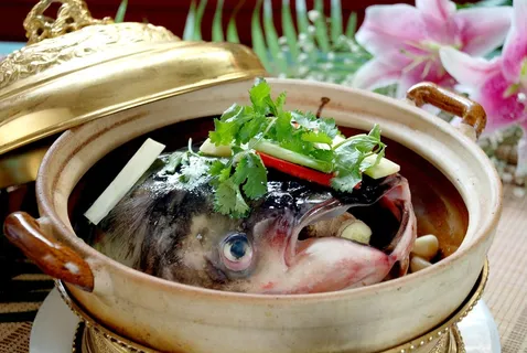 石锅煲类火锅川菜特色菜生焗水库大鱼头
