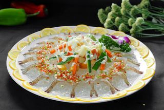  鲜虾刺身拼盘