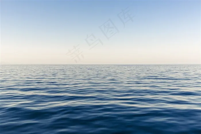 大海蓝天白云