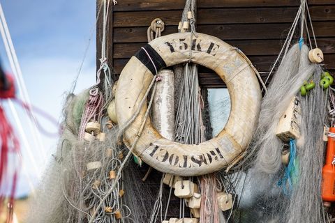 救生圈钓鱼用品安全渔港