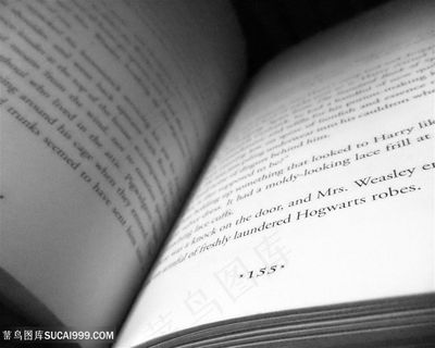 翻开打开的书本图片