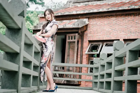 身材旗袍美女图片 身材旗袍美女图片