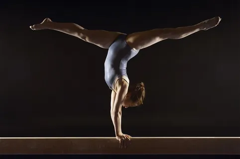 艺术体操平衡木图片