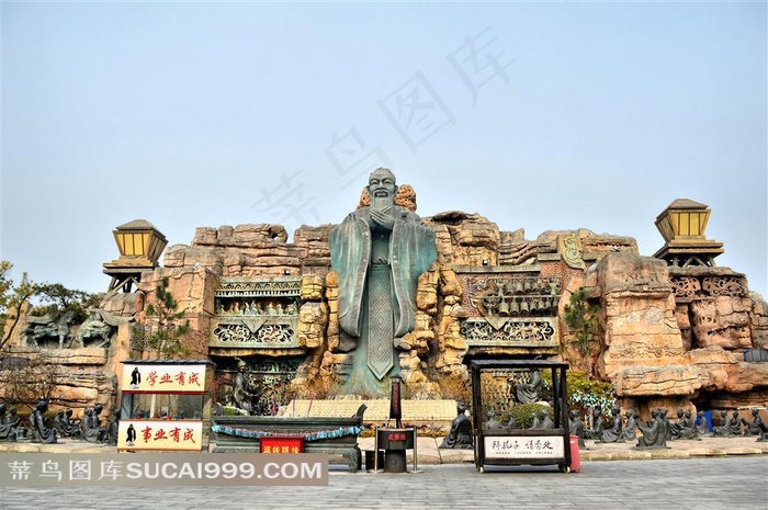 春秋淹城孔子雕塑