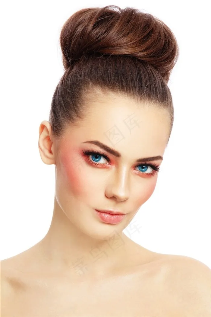 好看的棕发美女