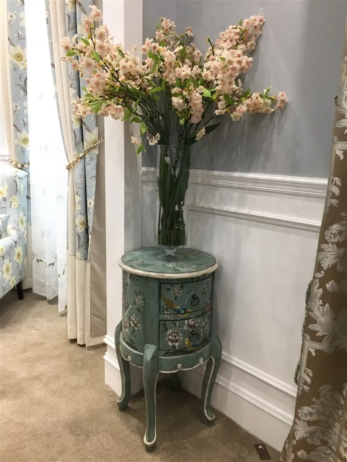 展会特色花瓶