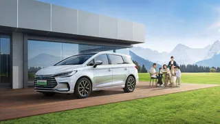 比亚迪|宋MAX DMI DM-I前侧场景