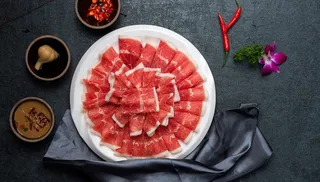 火锅菜品配菜肥牛牛肉卷涮牛肉雪花牛肉