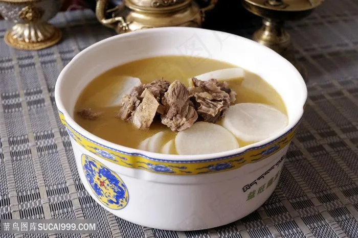 汤萝卜炖牛肉