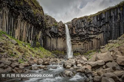 瀑布风景图片素材