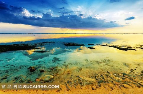 天空云彩海水礁石风光摄影图片