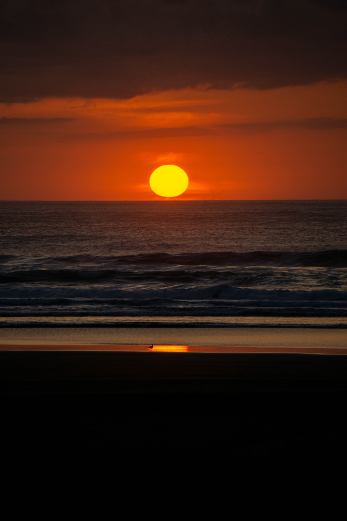 海边夕阳傍晚风景图片