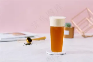 红茶奶盖饮料果汁图片