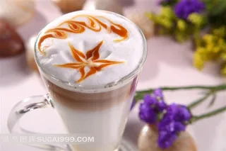 卡布奇诺奶泡摄影图片