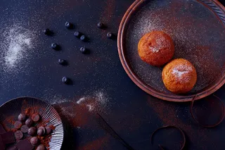 蛋糕店小蛋糕慕斯美食甜品图片