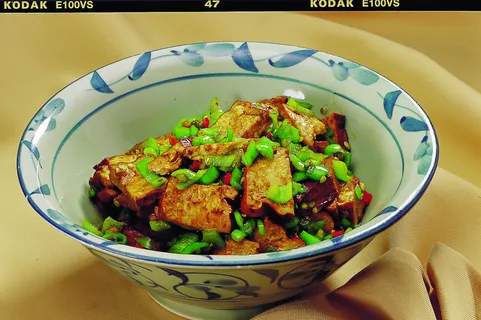 川菜湘菜高清菜谱 小炒香干 川菜湘菜高清菜谱 小炒香干