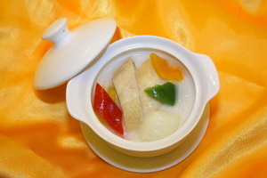  椰香文昌鸡　 