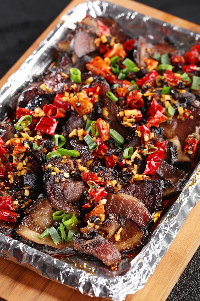 G00528铁板大片腊肉