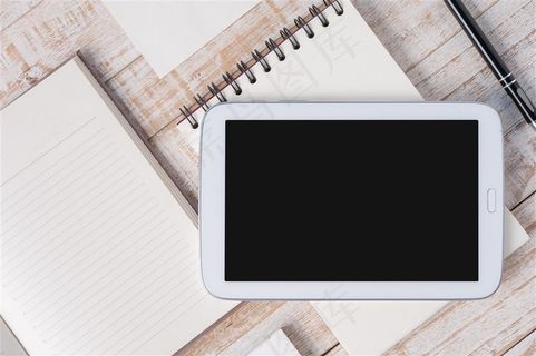 各种本子和平板